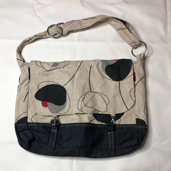 Tan Flower Shoulder Bag - Picture 2 of 3